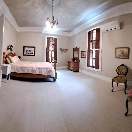 Leslie Manor Bed & Breakfast Глазгоу Екстериор снимка